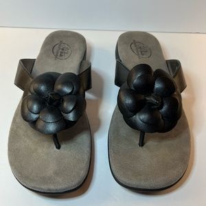 Lifestride simply comfort black flower sandal size 9.5 step bounce stride